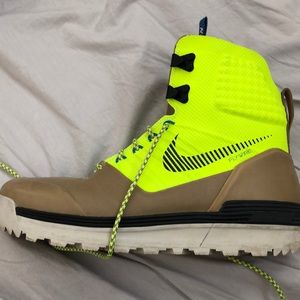 Nike arch lunar terra arctos